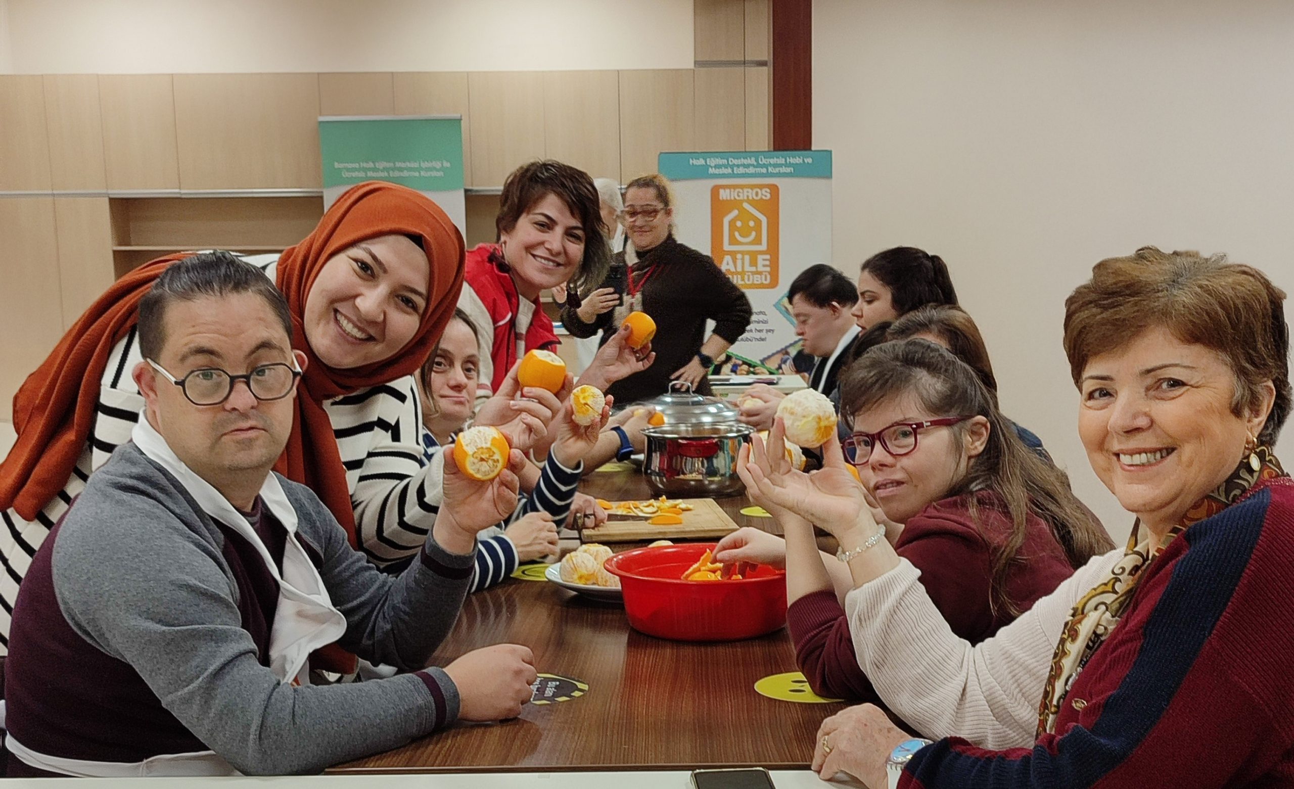 Migros Bornova Aile Kulübü, Bornova İlçe Tarım ve Orman Müdürlüğü, Bornova İlçe Gençlik ve Spor Müdürlüğüne bağlı Gençlik Merkezi ve İzmir Down Sendromu Derneği’nin paydaşlığında “+1’likteyiz” projesi kapsamında anlamlı bir etkinlik gerçekleştirildi.